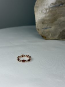 愛與勇氣 | 紅石榴石 黑尖晶石 | 925純銀鍍24K金 戒指 - Image 5