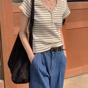 時尚撞色條紋半開領短袖上衣