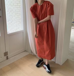 設計師立體剪裁澎袖打褶洋裝 - Image 3