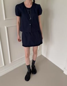 荷葉圓領單排扣短袖上衣 - Image 3
